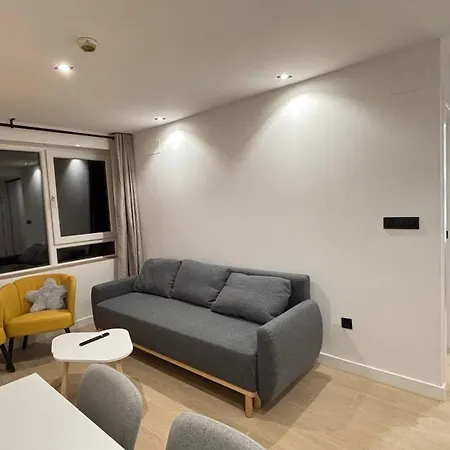 House View Premium 1 6 Pax *