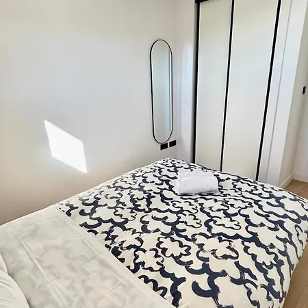 House View Premium 1 6 Pax *